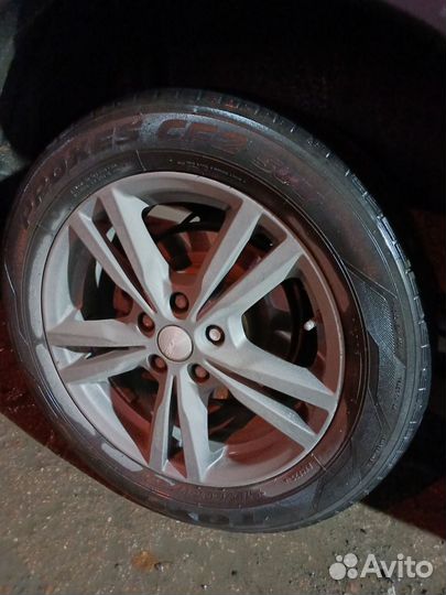 Toyo CFt 215/60 R17 96T