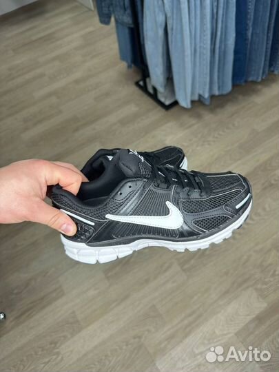 Кроссовки nike vomero5