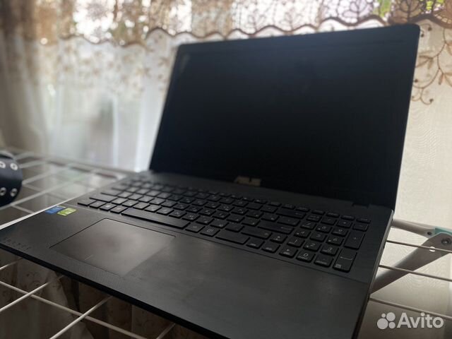 Ноутбук asus x552m