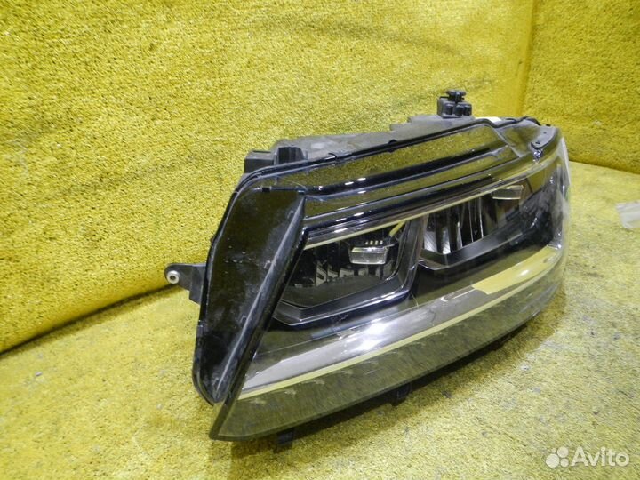 Фара левая Volkswagen Tiguan