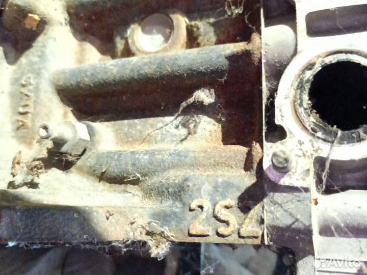 Двигатель 2 zt