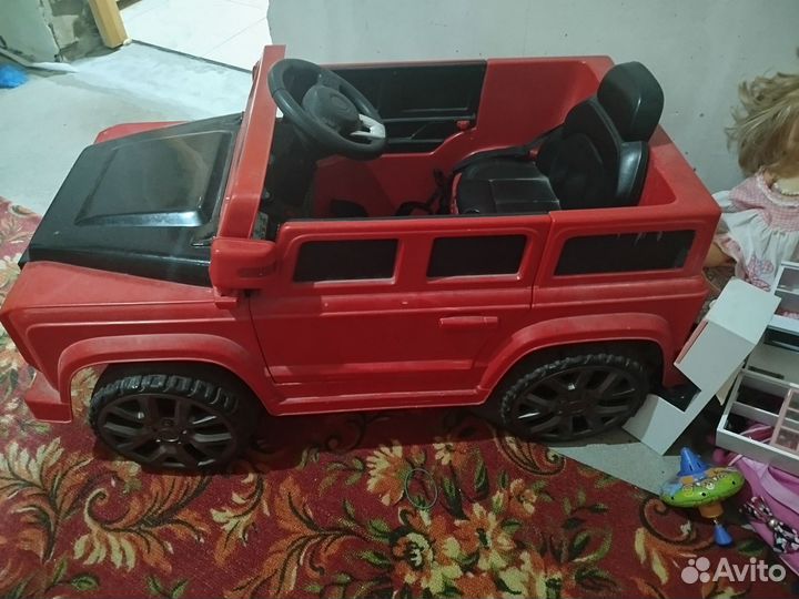 Детская машина электромобиль с пультом