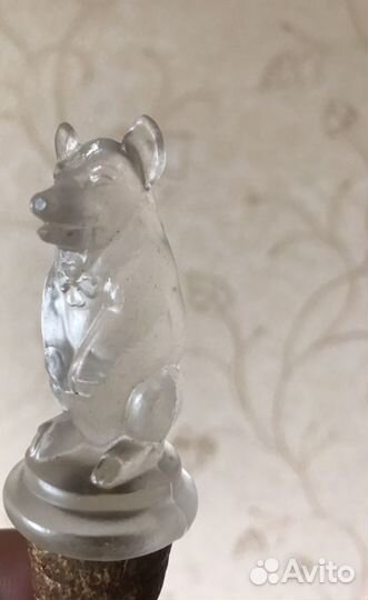 Старинная стеклянная пробка кабан