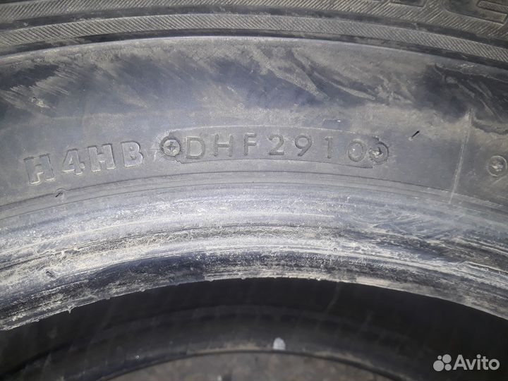 Bridgestone Blizzak Revo GZ 215/65 R16