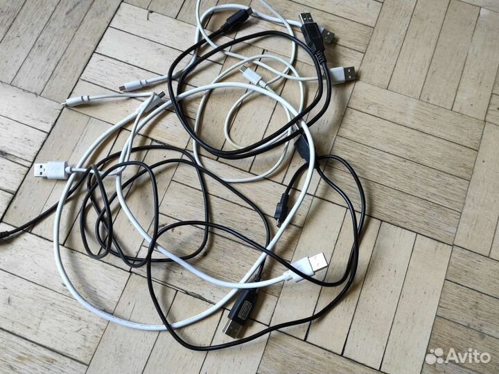 Кабель для зарядки