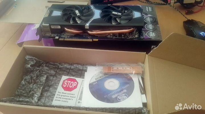 Видеокарта Sapphire Radeon R9 280 (на запчасти)