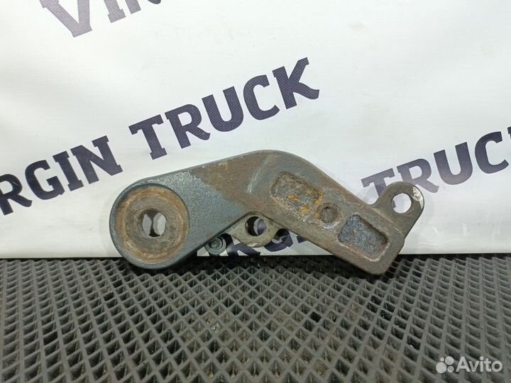 Кронштейн амортизатора нижний правый Daf XF105