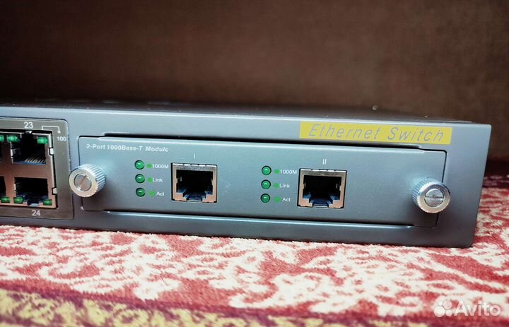 Коммутатор D-Link 24 портовой