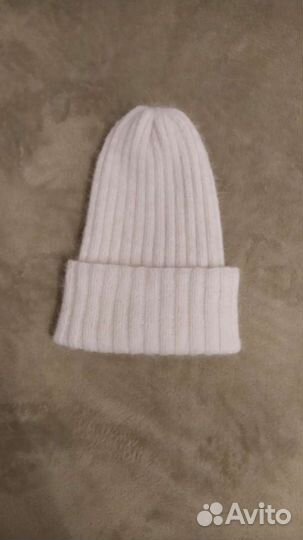 Шапка из пуха норки белая