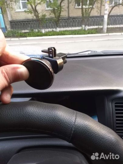 Магнитый держать телефона