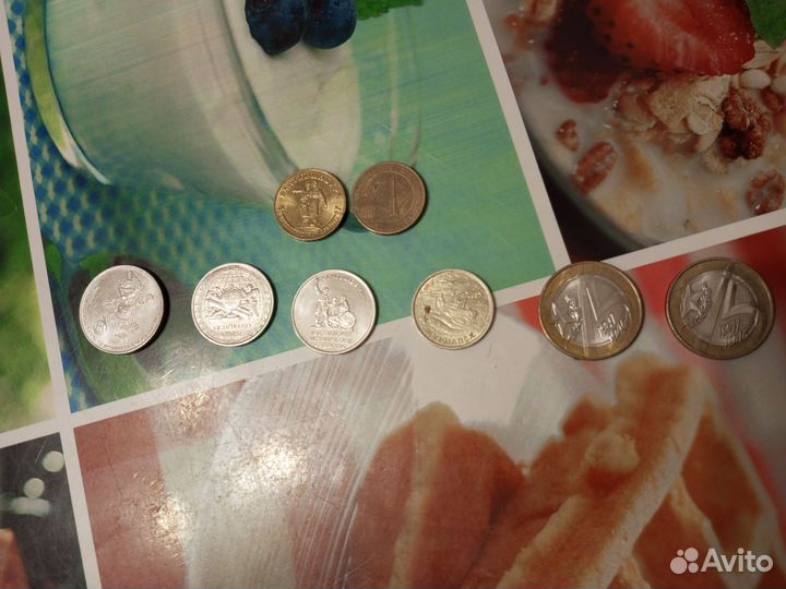 Юбилейные монеты