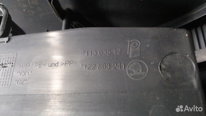 Консоль салона Skoda Octavia (A5), 2006