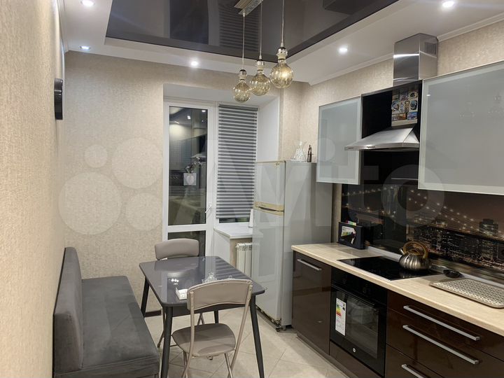 2-к. квартира, 53,3 м², 12/17 эт.