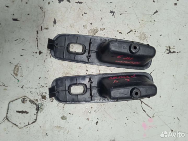 Ручка внутренняя задняя Nissan Sunny Ниссан Санни