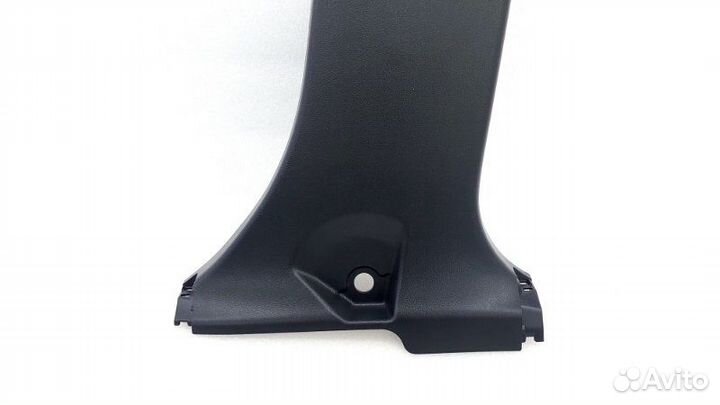 Обшивка центральной стойки правая Toyota Rav4 XA50