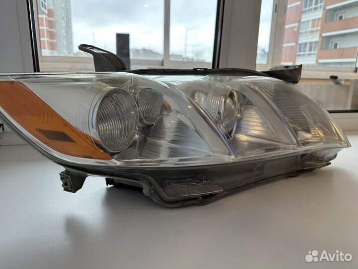 Фара правая Toyota Camry V40 2006-2011