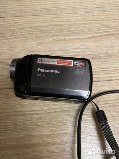 Видеокамера panasonic sdr-s7
