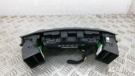 Монитор opel insignia (LBN28JA01)