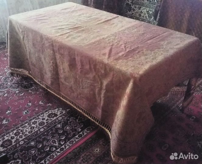 Антикварная скатерть-покрывало.Размер 190 х 225 см