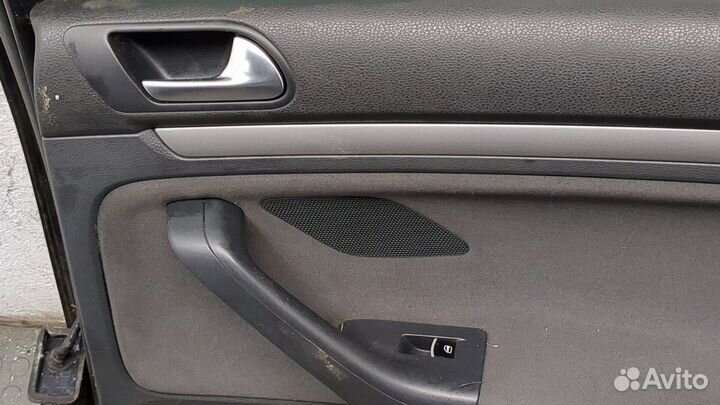 Дверь правая задняя Volkswagen Golf 5