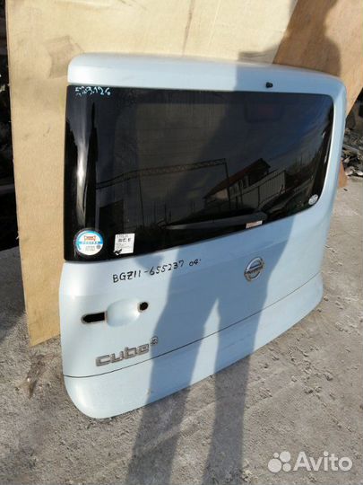 Дверь багажника Nissan Cube Z11