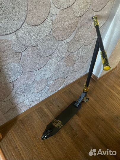 Трюковой самокат