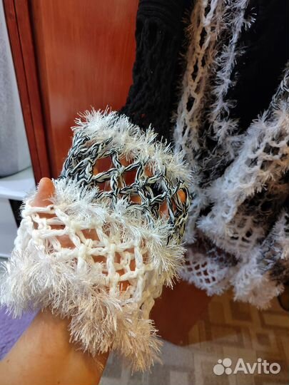 Вязаное пончо, нежное, красивое. Oversize