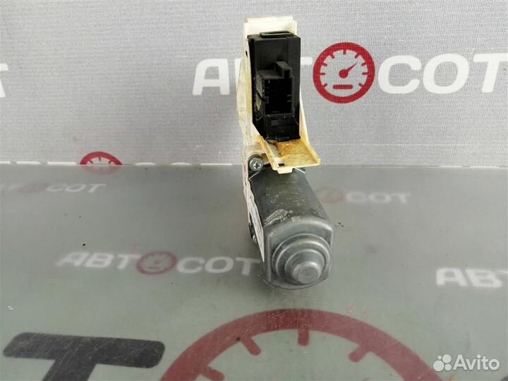 Мотор стеклоподъемника левый Jaguar XK 2006-2014