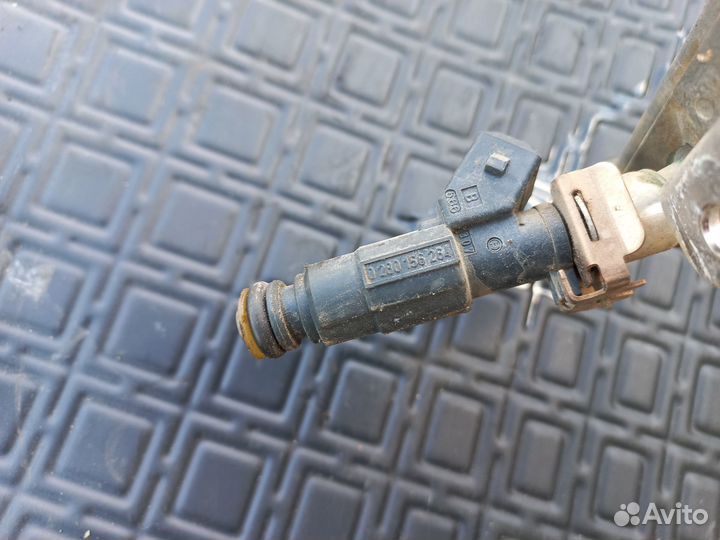 Рампа топливная Форсунки Chery Tiggo T11 1.6 1.8 2