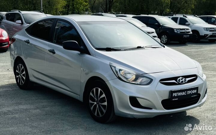 Hyundai Solaris 1.4 AT, 2013, 136 093 км