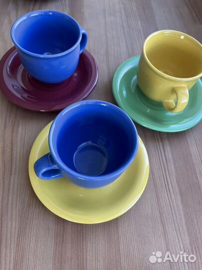 Чайные чашки с блюдцами