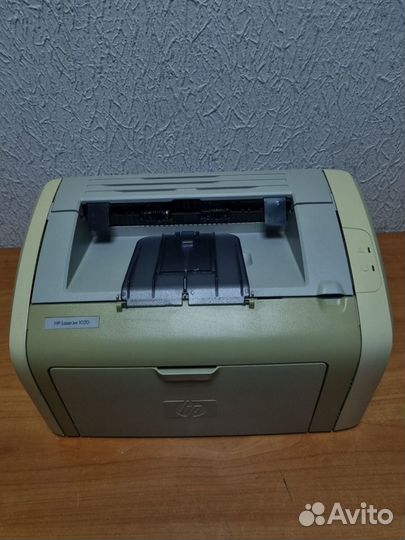 Лотки входной выходной HP LJ 1020