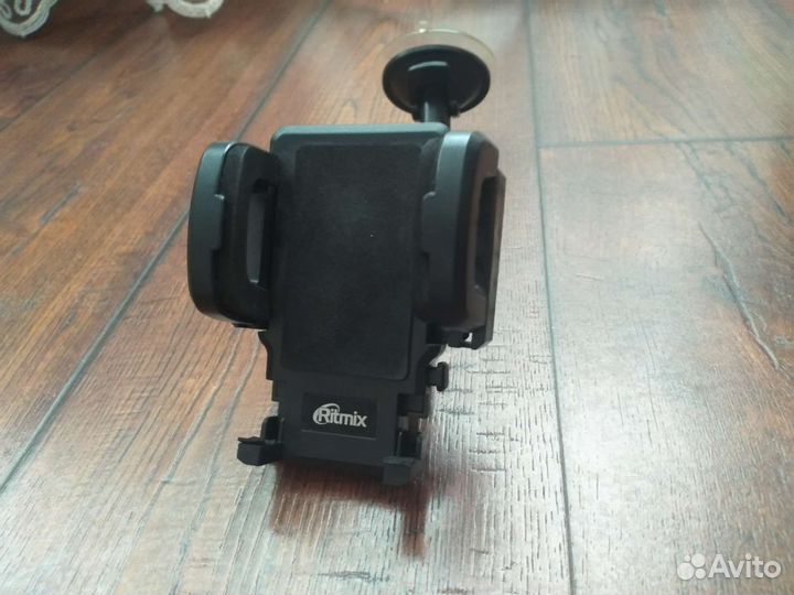 Держатель телефона в автомобиль