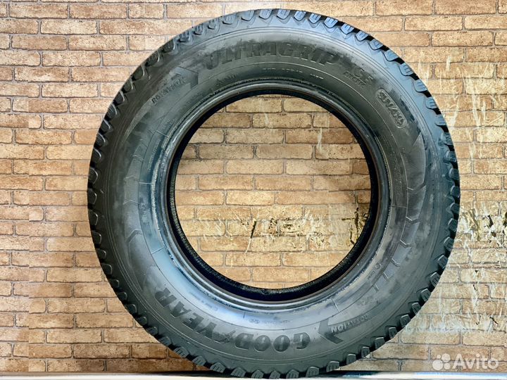 Goodyear UltraGrip Ice Arctic SUV 285/60 R18