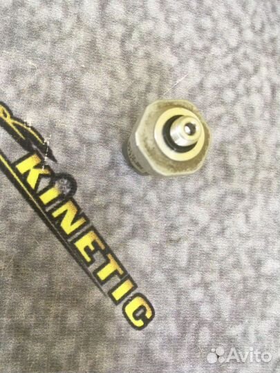 Датчик давления фреона кондиционера Мазда CX 7 3 6