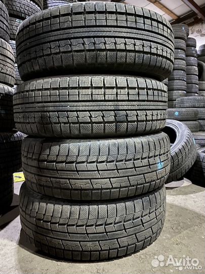 Toyo Winter Tranpath MK4a 215/65 R16 98Q