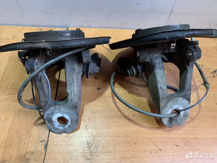 Кулаки задние Bmw x5 e53