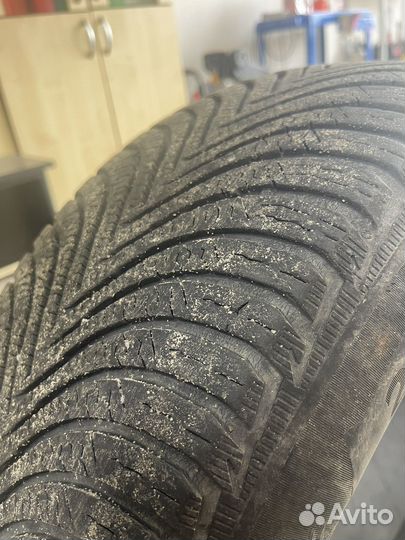 Michelin Alpin 5 215/60 R16