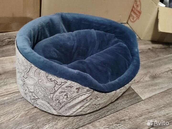 Лежанка для кошек