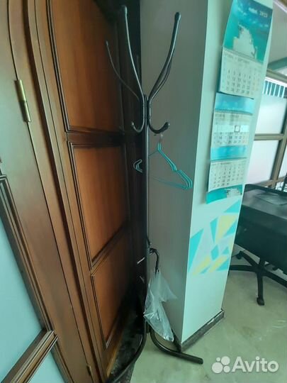 Вешалка для одежды напольная