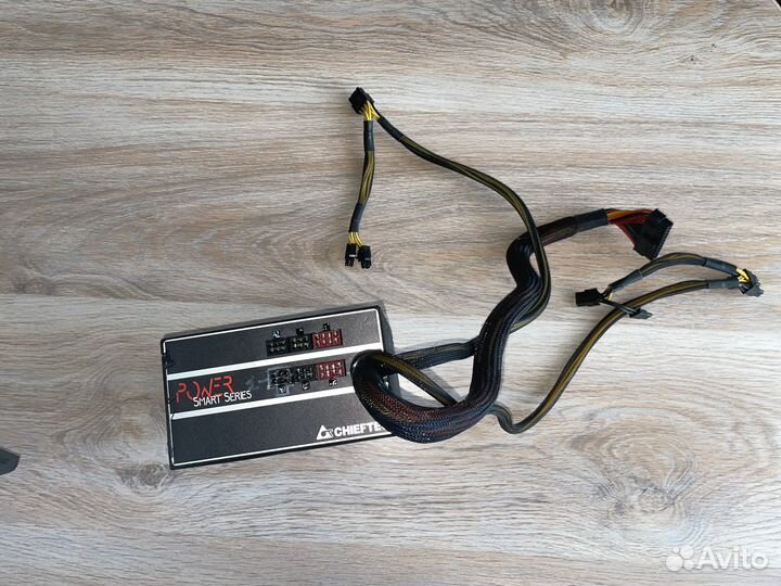 Блок питания Chieftec GPS - 1000C Gold