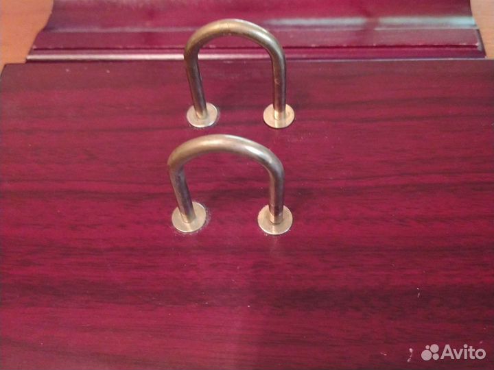 Подставки для перекидного календаря ручек