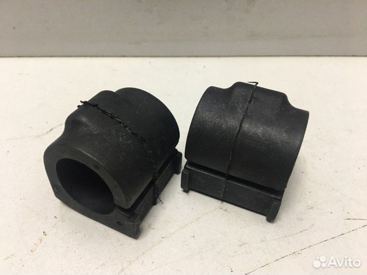 Втулка переднего стабилизатора Renault Logan 2004