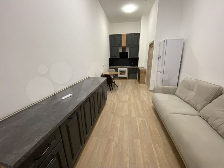 2-к. квартира, 38 м², 1/14 эт.