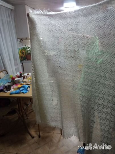 Пуховый платок шаль