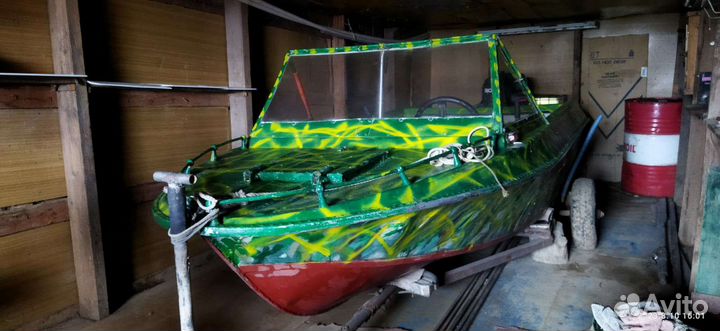 Моторная лодка Крым с мотором Yamaha30