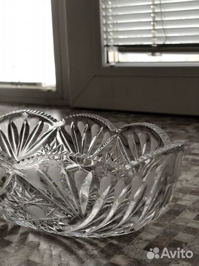 Хрустальная ваза