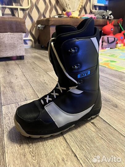 Сноубордические ботинки 45