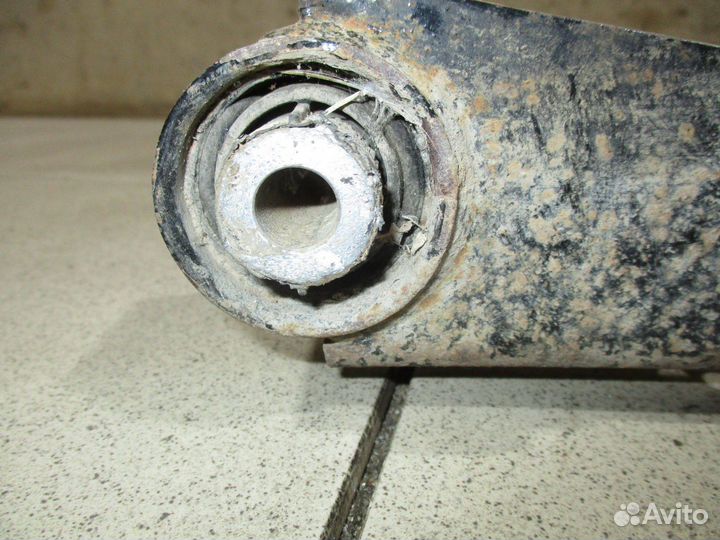 Рычаг задний нижний VW Jetta 6 (1B)