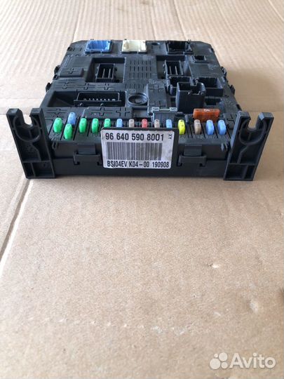 Блок камфорта Пежо 308